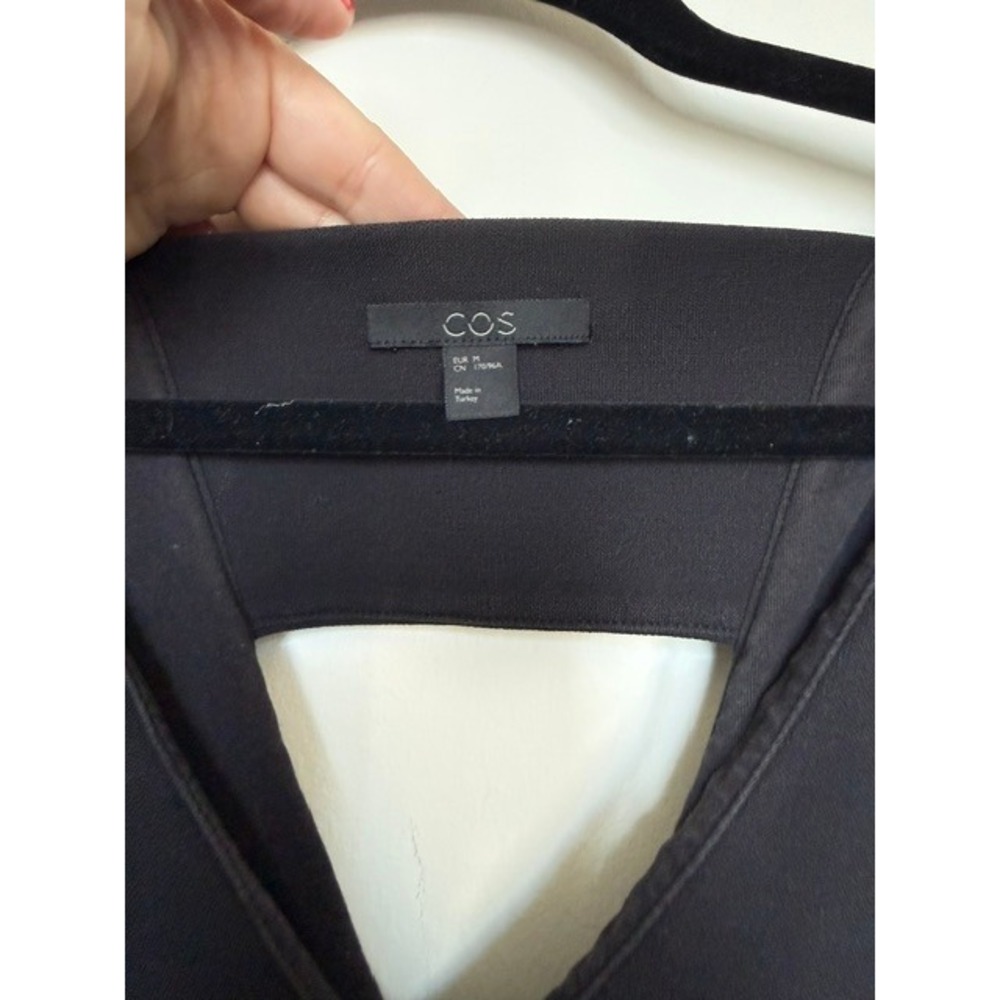 COS Black Knit Top Women's Size Medium | Minimalist Back Cutout Short Sleeve Top - Picture 2 of 5